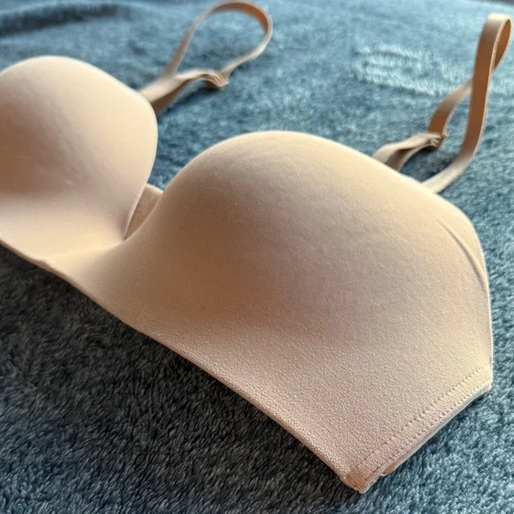 Calvin Klein 34B Adjustable Wireless Nude Bra - Picture 2 of 5